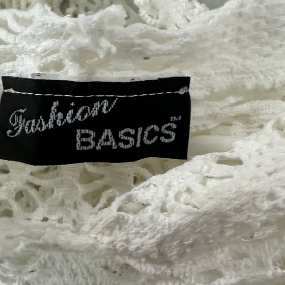 Fashion Basics White Lace Top - Picture 3 of 6